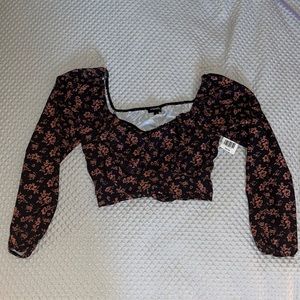 crop blouse tie in the back shirt. Dry Goods brand. Size Small.